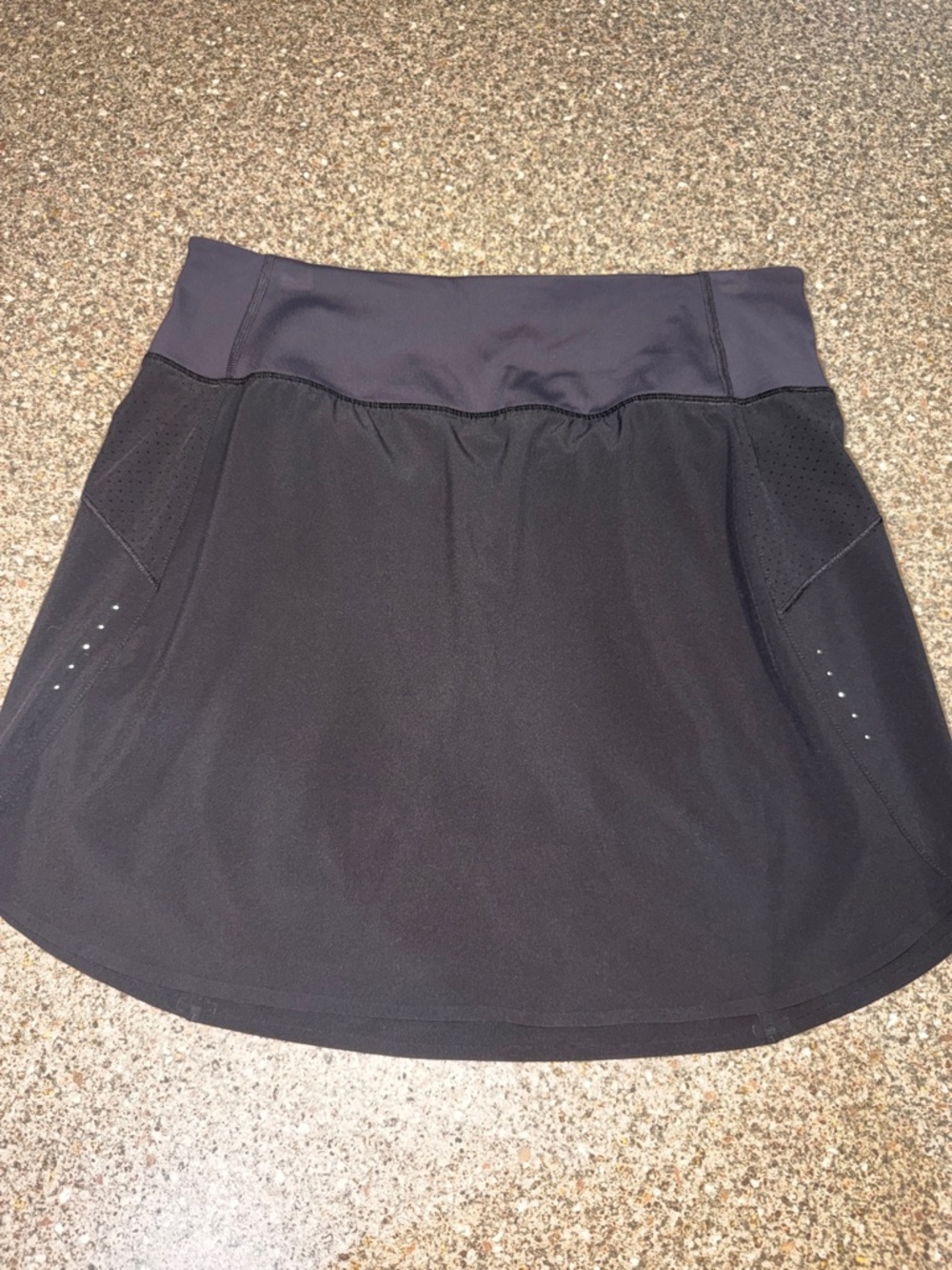 Athleta Black Run With It 14" Skort